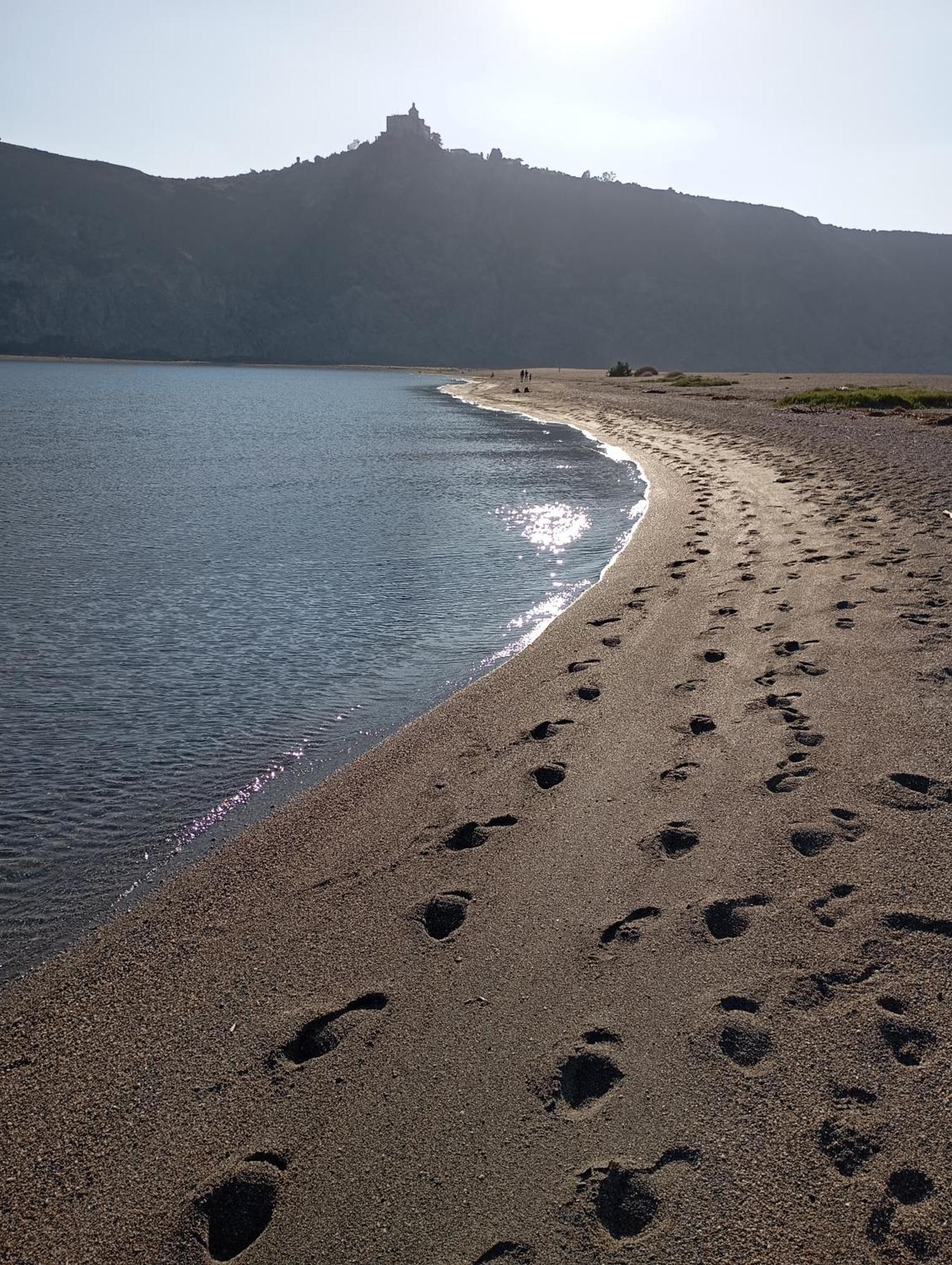 Вилла Mansarda Con Terrazzo Vista Mare Оливери Экстерьер фото